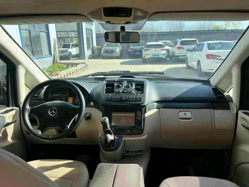 菏泽14年奔驰威霆8