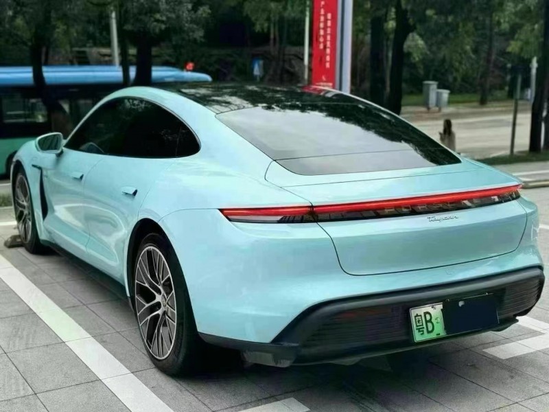 广州21年保时捷Taycan8