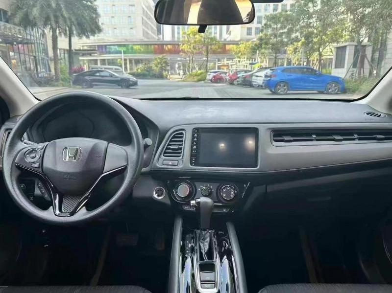 广州22年本田缤智4