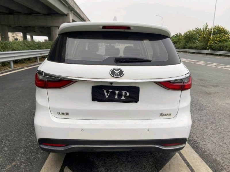 广州18年比亚迪宋4