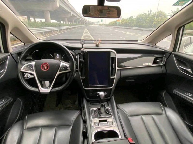 广州18年比亚迪宋9