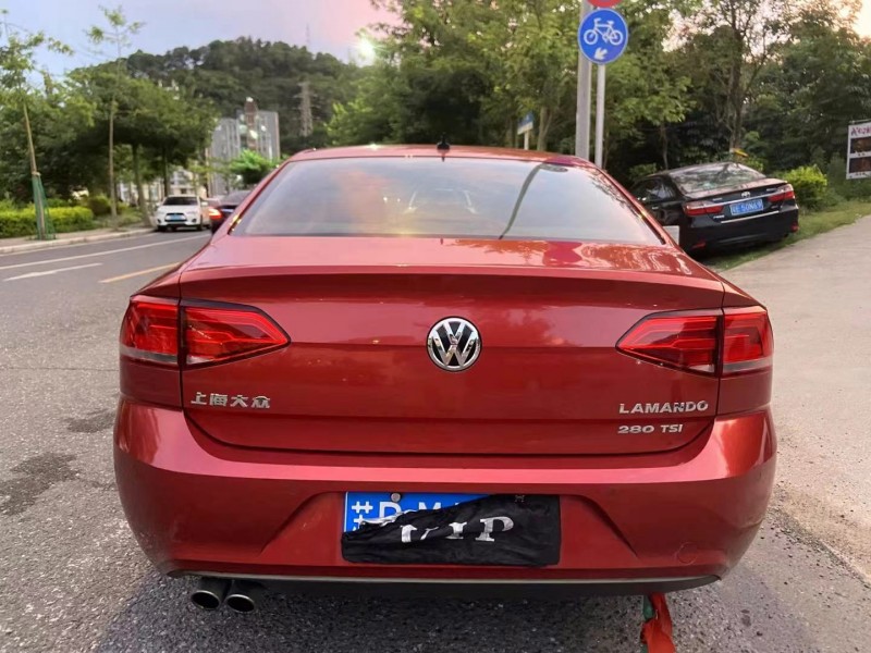 广州15年大众凌渡5