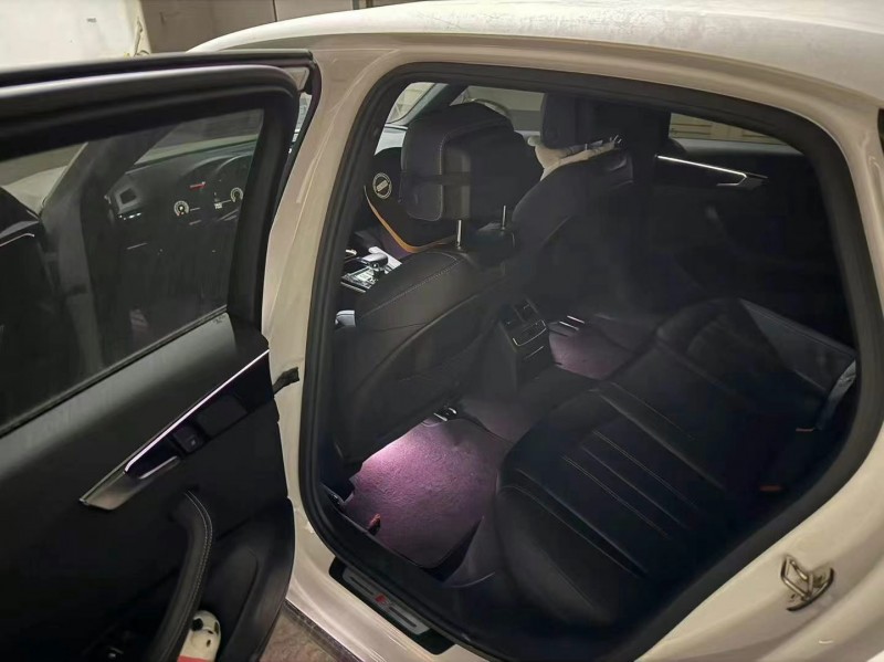 济宁23年奥迪A4L4