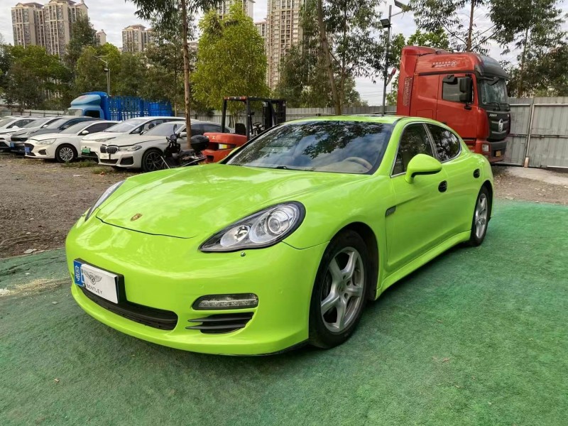 广州12年保时捷帕拉梅拉2