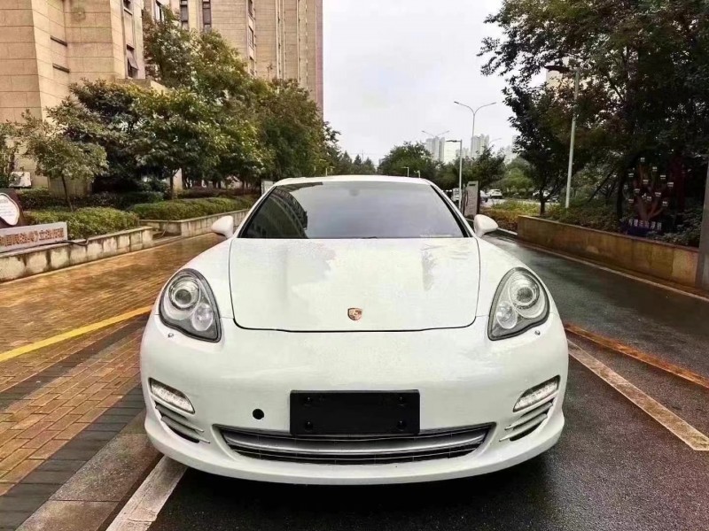 徐州13年保时捷帕拉梅拉1