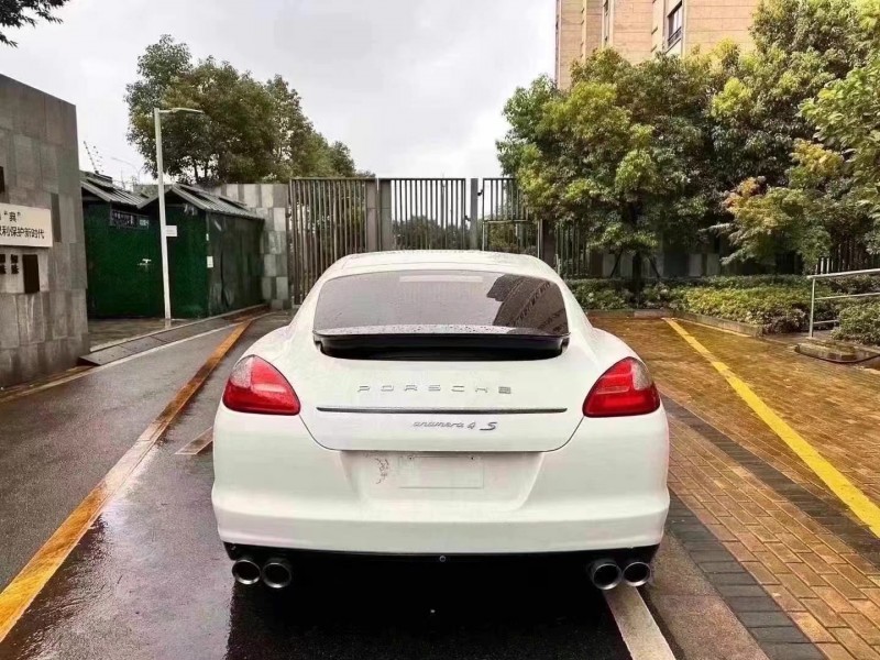 徐州13年保时捷帕拉梅拉7