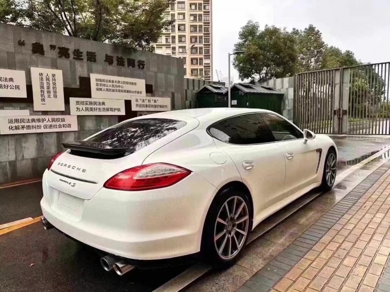 徐州13年保时捷帕拉梅拉9