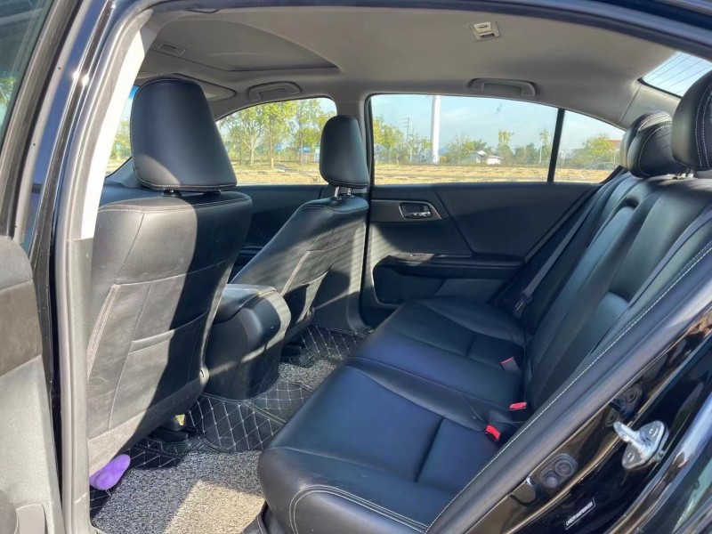 广州15年本田雅阁4