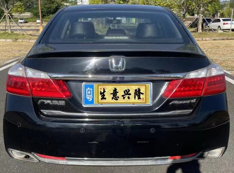 广州15年本田雅阁5