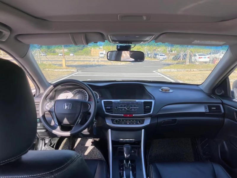 广州15年本田雅阁6