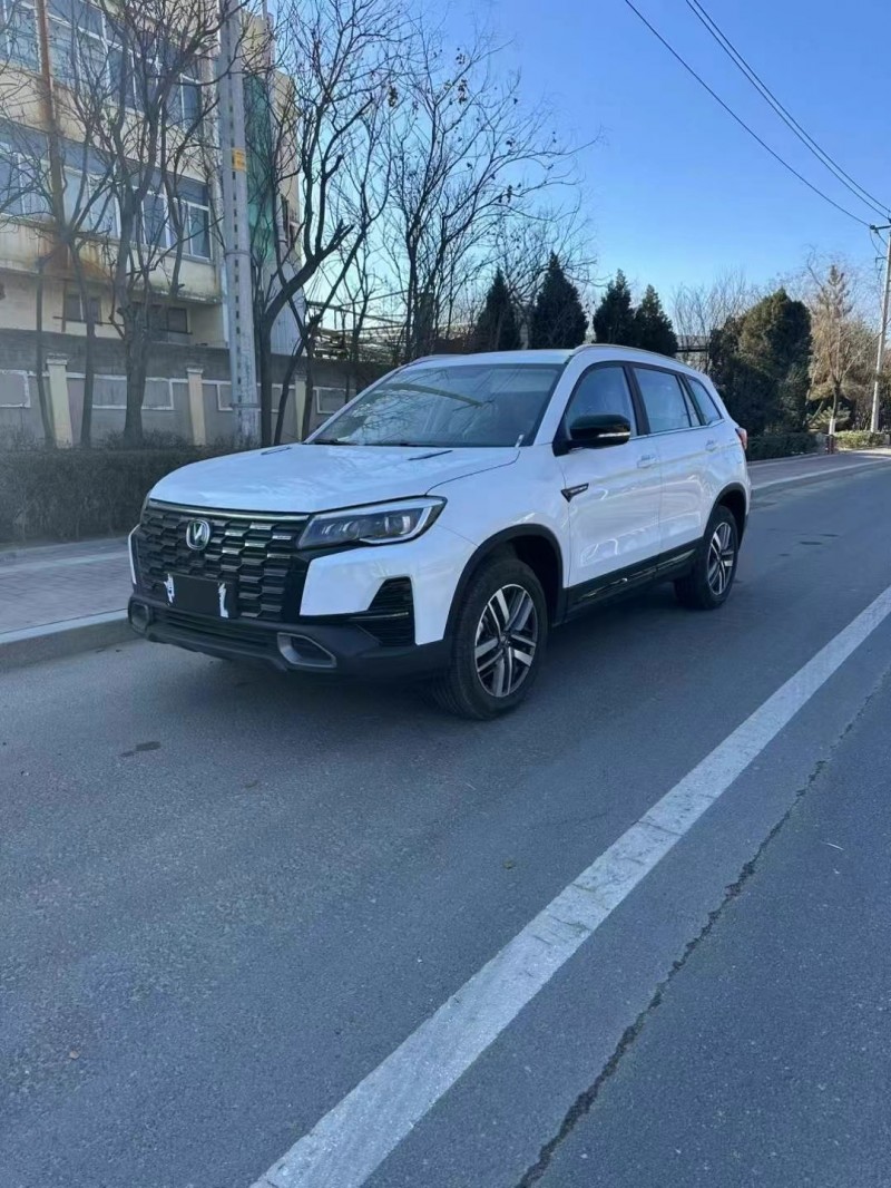 济宁24年长安汽车CS752