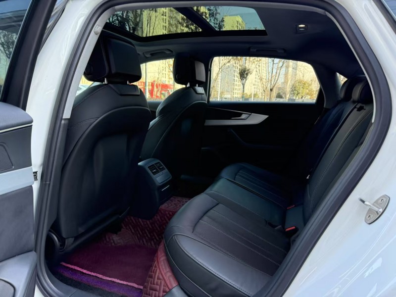 济宁21年奥迪A4L6