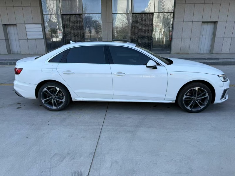 济宁21年奥迪A4L8