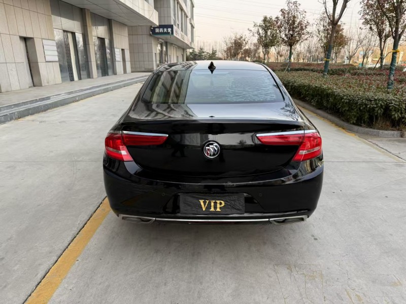 济宁19年别克君越9