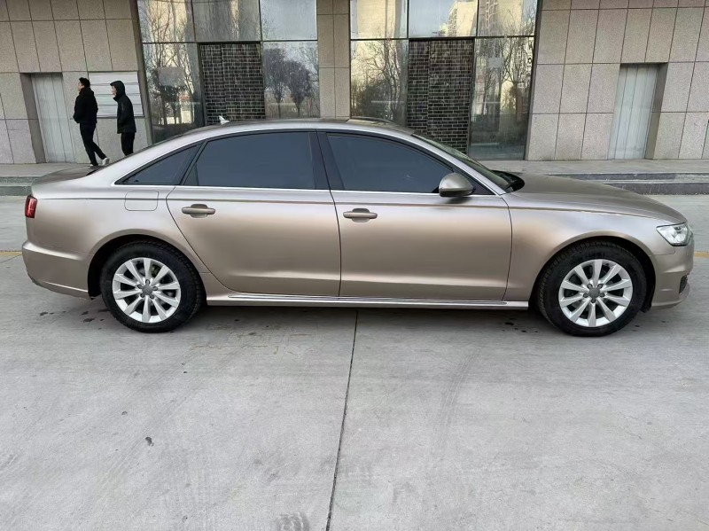 济宁17年奥迪A6L8