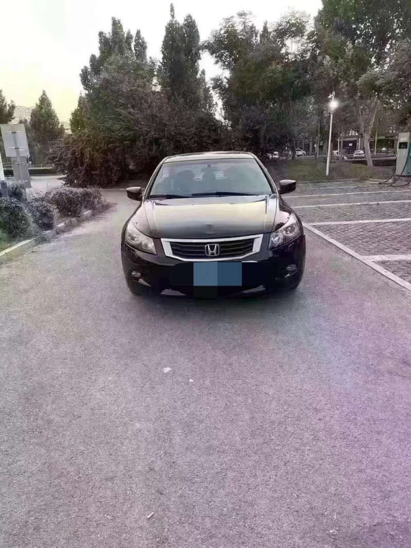 菏泽09年本田雅阁1