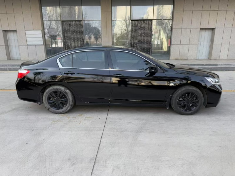 济宁14年本田雅阁8