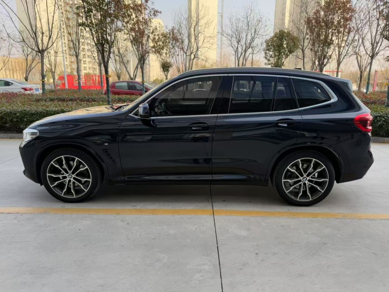 济宁21年宝马X37