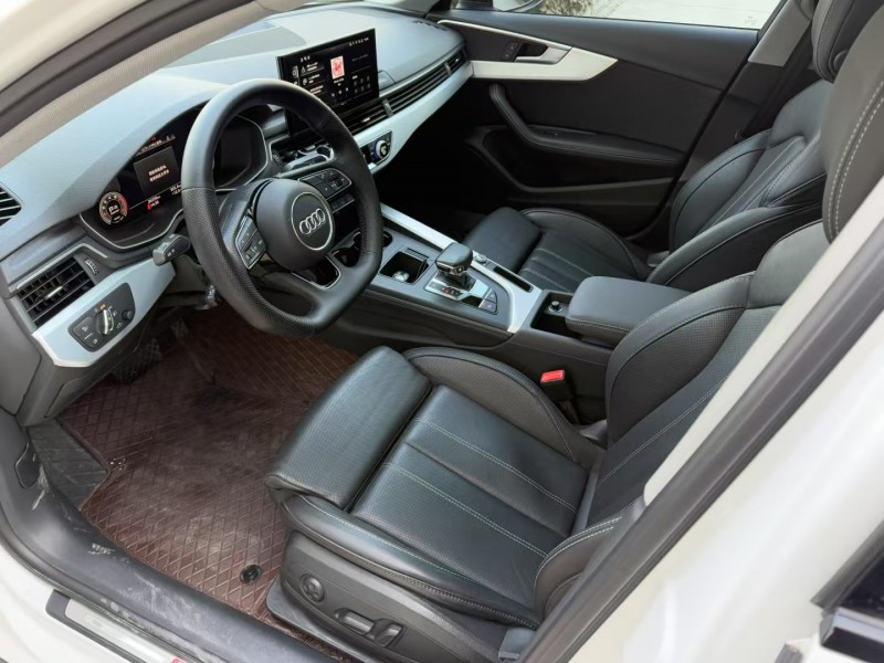 济宁22年奥迪A4L4