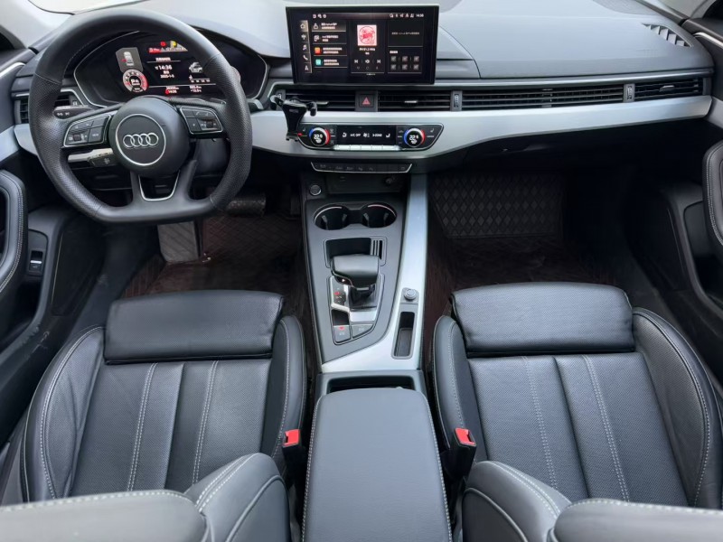 济宁22年奥迪A4L6