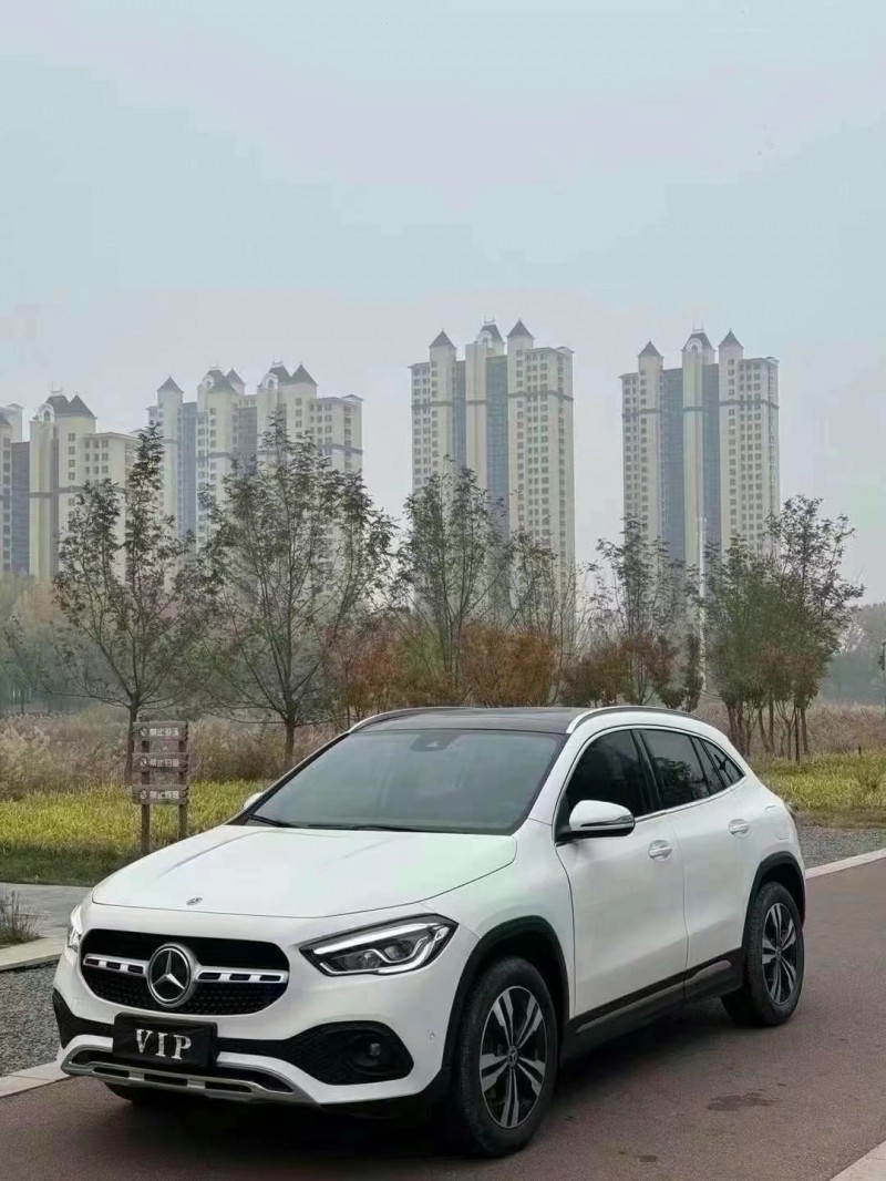 济宁22年奔驰GLA7