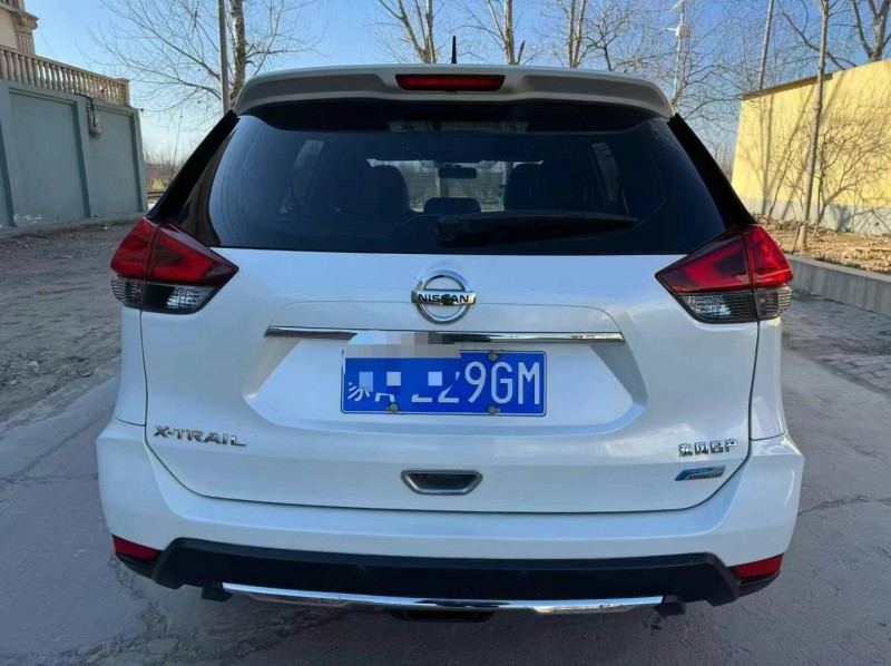 保定17年日产奇骏4