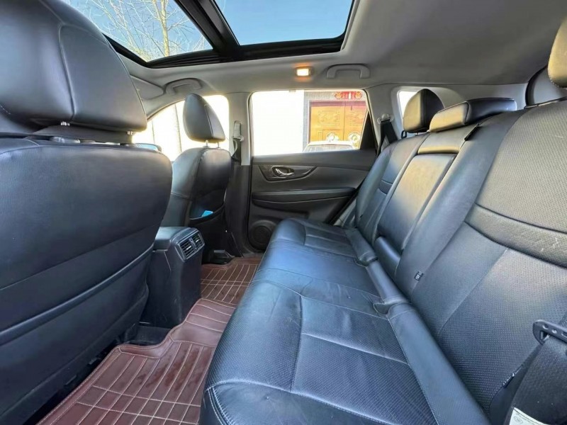 保定17年日产奇骏7