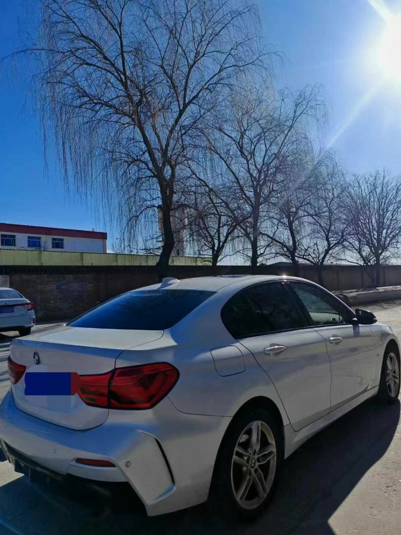 保定21年宝马1系6