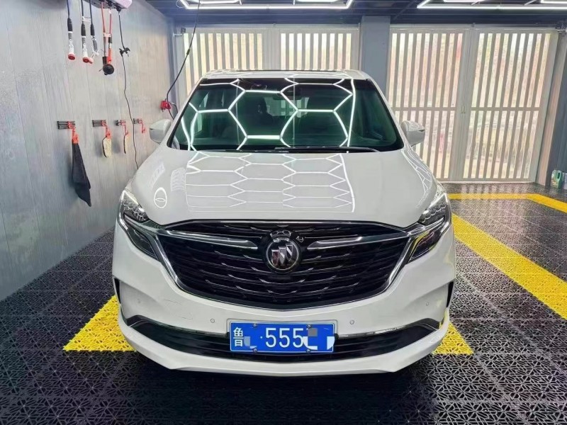 济宁21年别克GL81