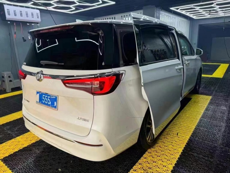 济宁21年别克GL87