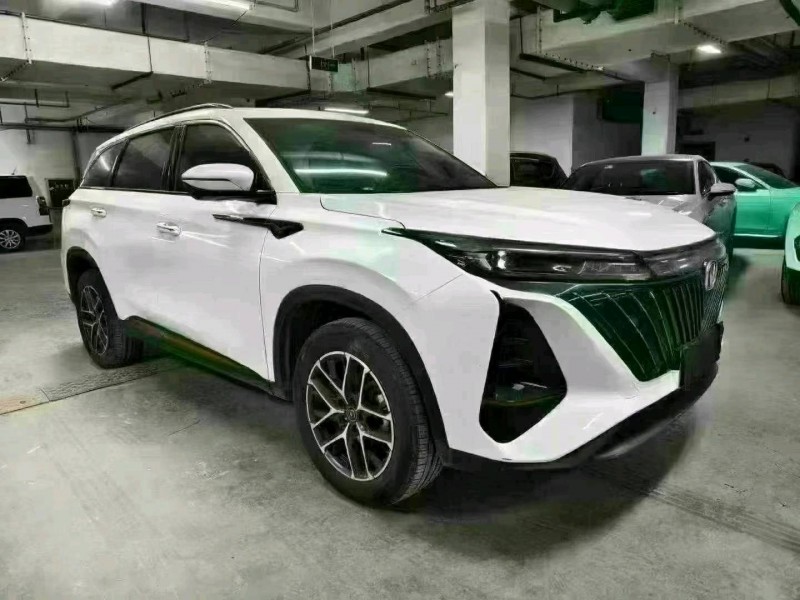 成都23年长安汽车CS752