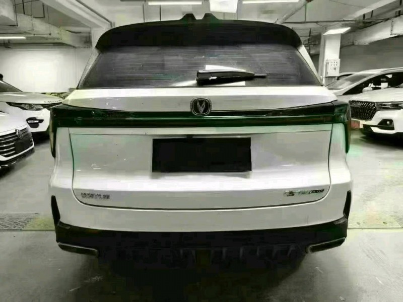 成都23年长安汽车CS759