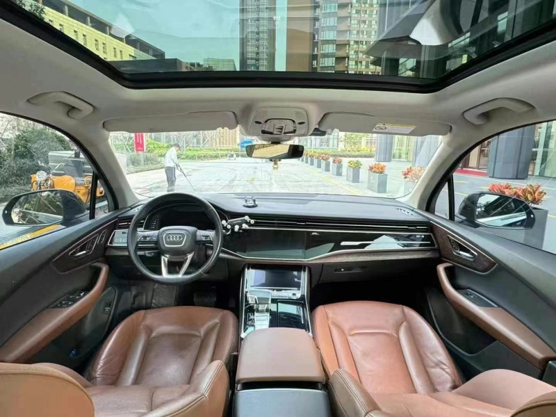 广州21年奥迪Q77