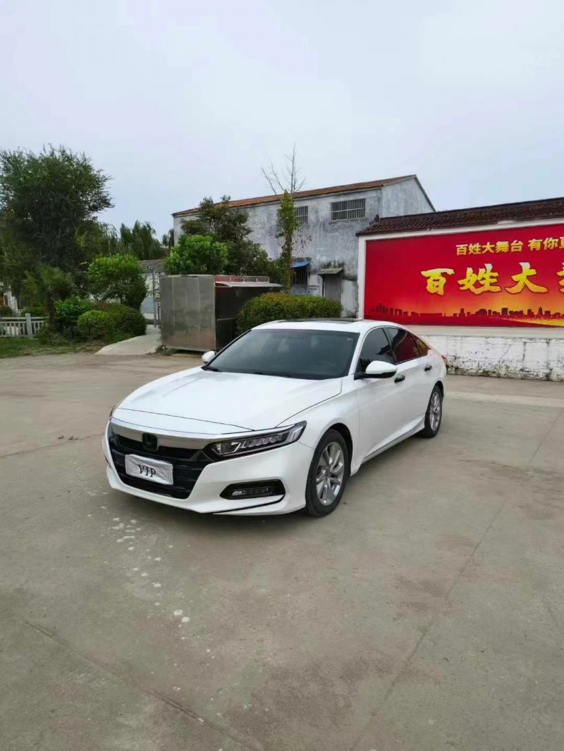 徐州19年本田雅阁2