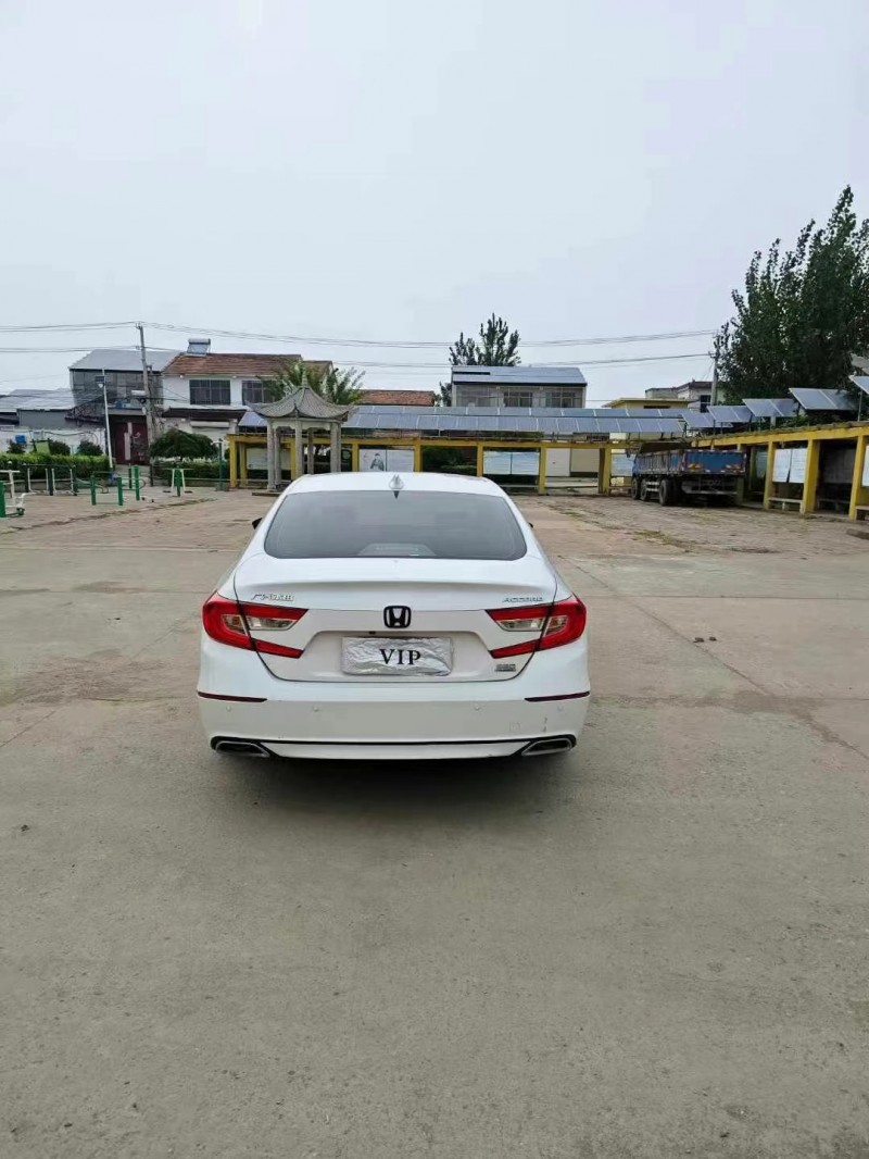 徐州19年本田雅阁9