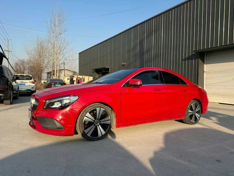 徐州17年奔驰GLA3