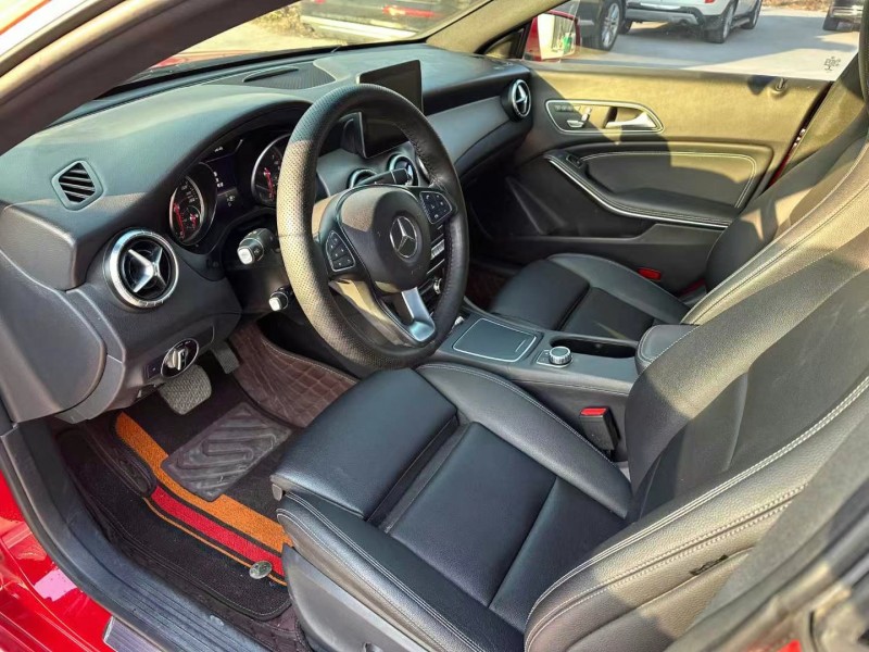 徐州17年奔驰GLA6