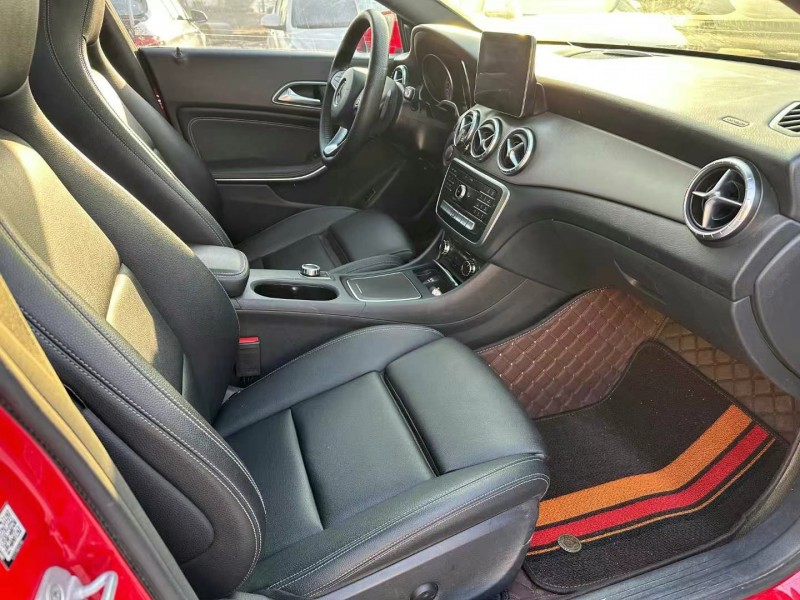 徐州17年奔驰GLA7