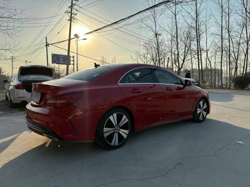 徐州17年奔驰GLA8