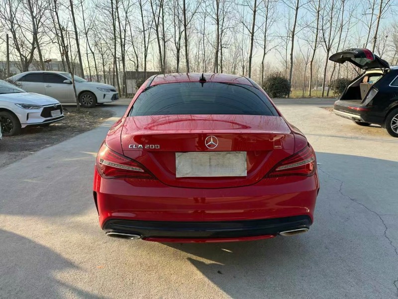 徐州17年奔驰GLA9