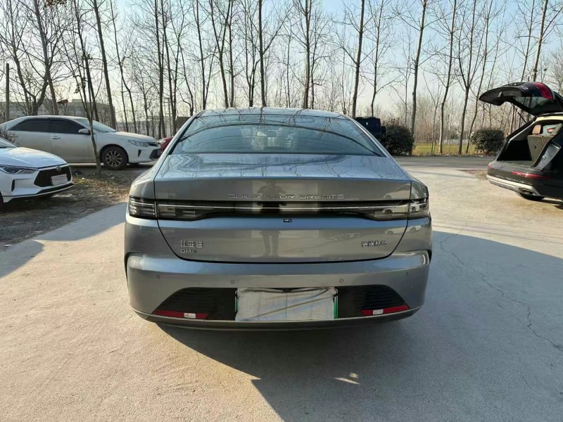 徐州24年比亚迪驱逐舰9