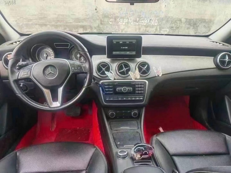 菏泽15年奔驰GLA5