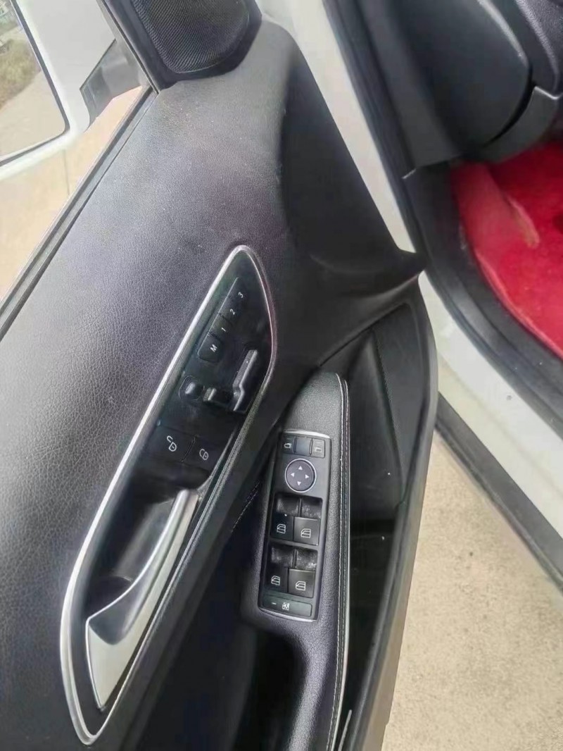 菏泽15年奔驰GLA7