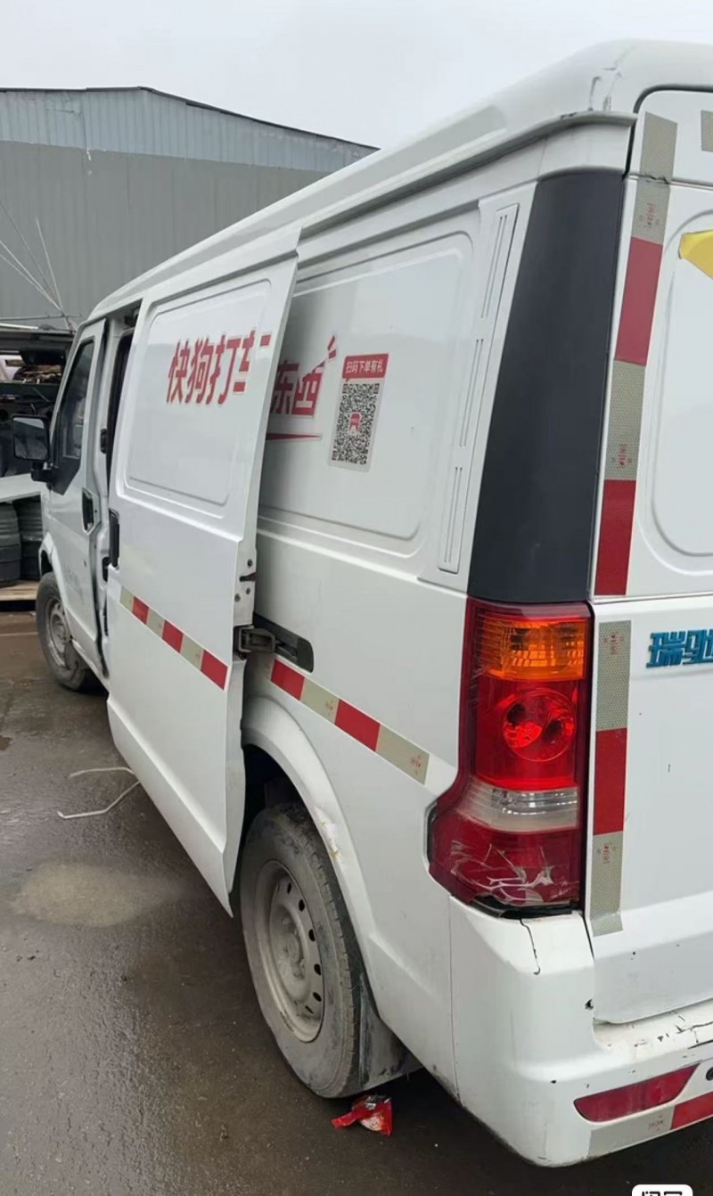 青岛22年瑞驰EC35新能源3