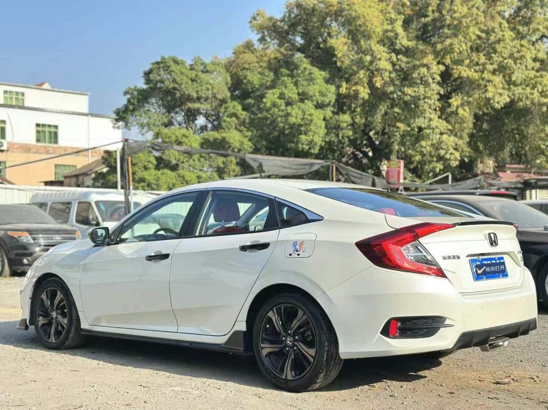 广州20年本田思域7