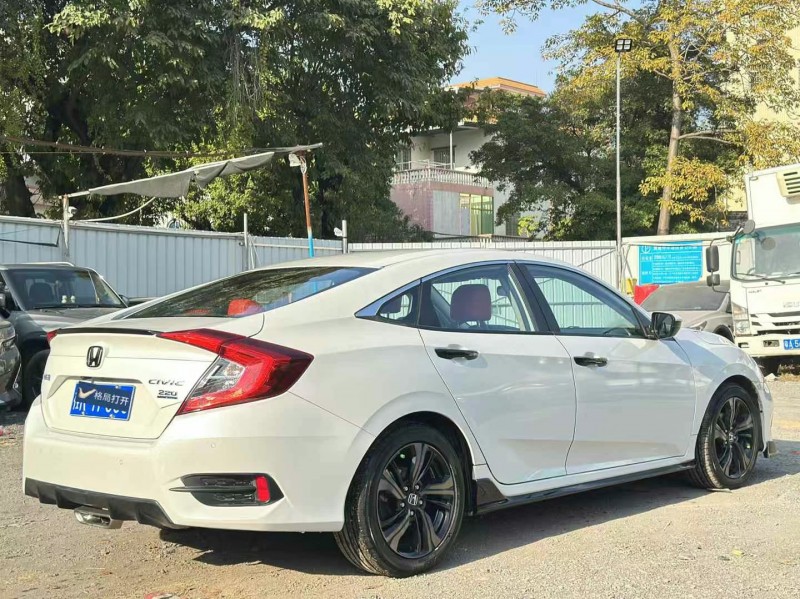 广州20年本田思域8