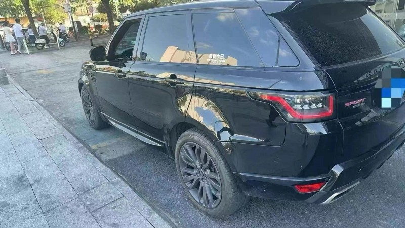 广州17年路虎揽胜运动3