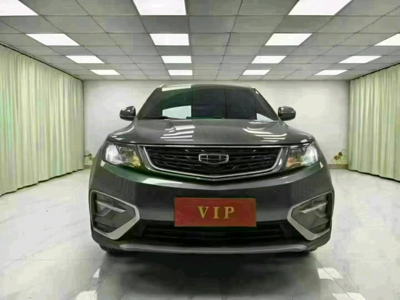 成都22年吉利博越1