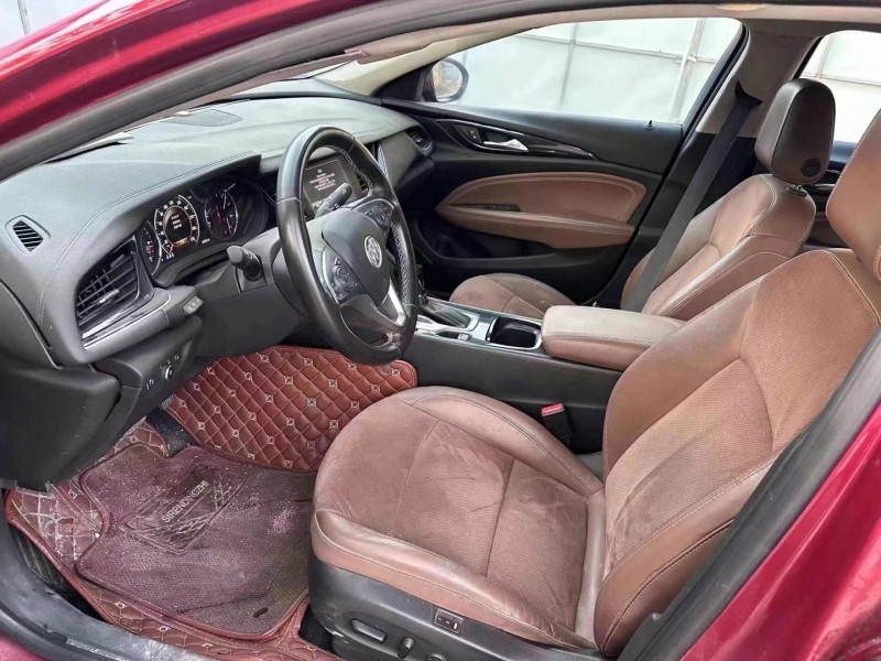 青岛18年别克君威4