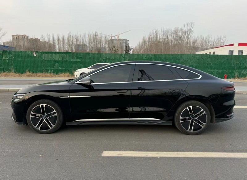 枣庄23年比亚迪汉8